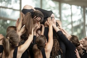 jaGUzz w choreografii "podróż"